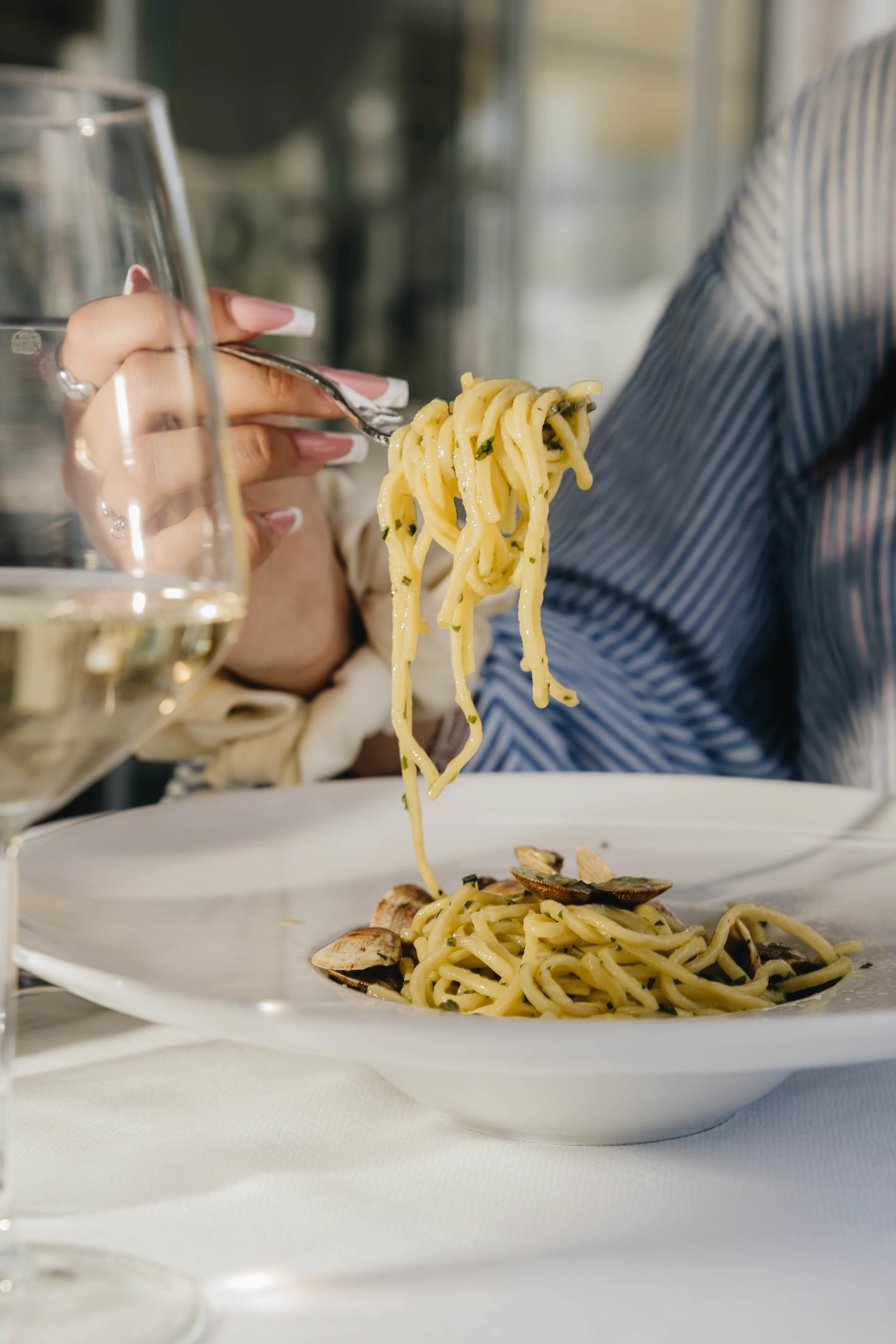 Piatto di pasta alle vongole servito al Supporter Beach
